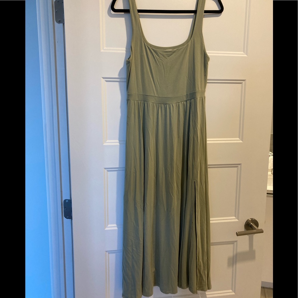Aritzia Summer dress